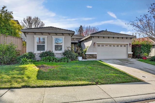 2195 Palomino Ct, Folsom, CA 95630