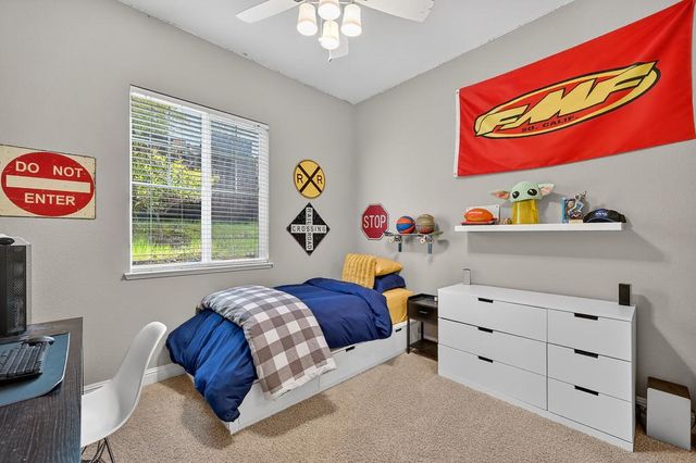 2195 Palomino Ct, Folsom, CA 95630