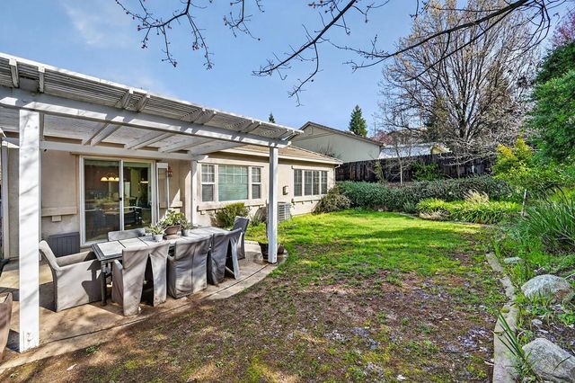 2195 Palomino Ct, Folsom, CA 95630