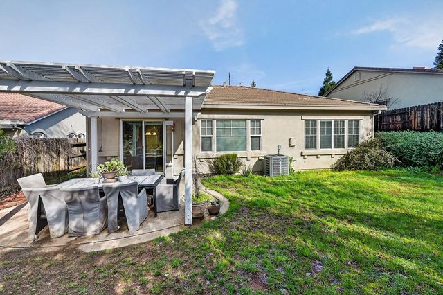 2195 Palomino Ct, Folsom, CA 95630