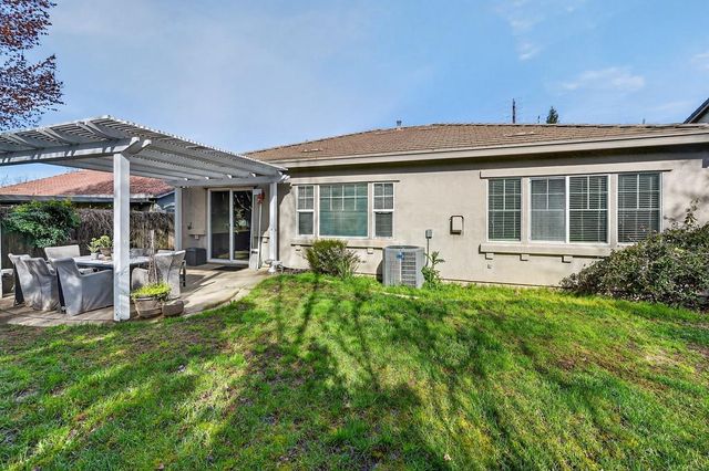 2195 Palomino Ct, Folsom, CA 95630