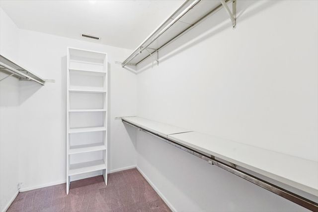 7201 N Lincoln Avenue 308, Lincolnwood, IL 60712