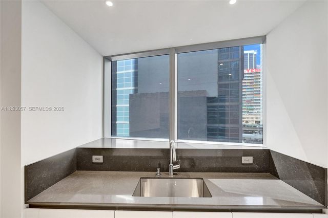 300 Biscayne Blvd Way 505C, Miami, FL 33131
