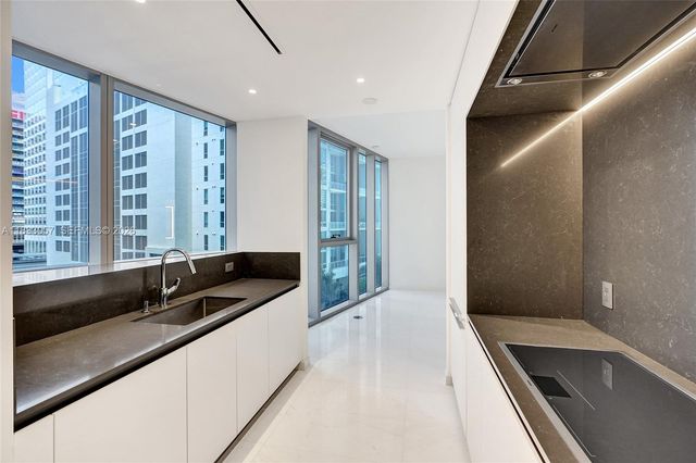 300 Biscayne Blvd Way 505C, Miami, FL 33131