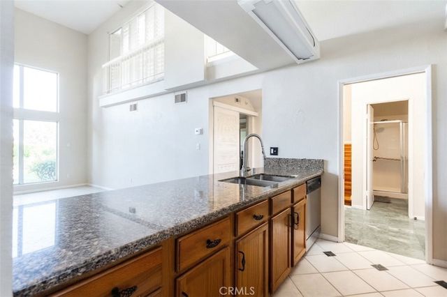 5440 Lindley Avenue 310, Encino, CA 91316