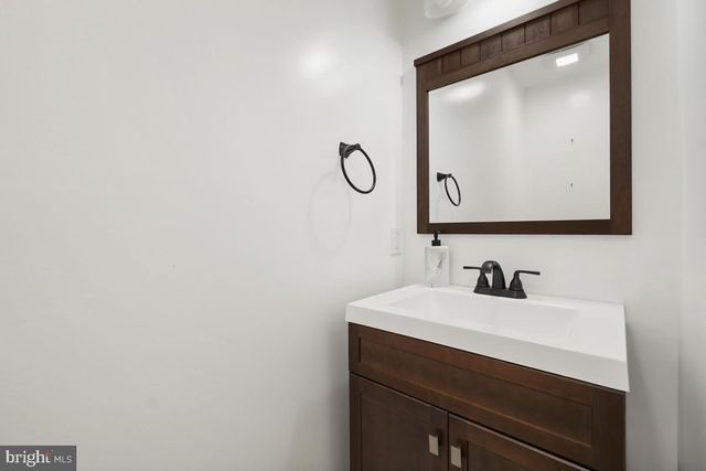 2912 NEWCASTLE AVE, Silver Spring, MD 20910