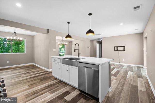 2912 NEWCASTLE AVE, Silver Spring, MD 20910