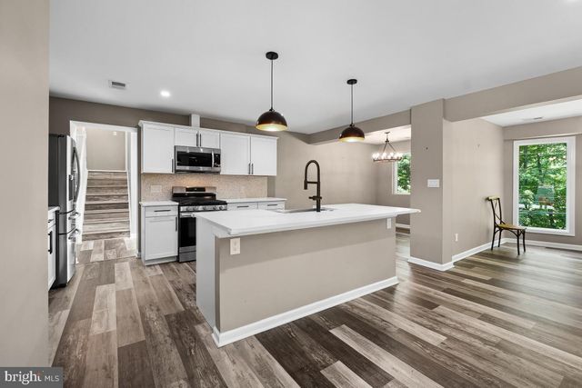 2912 NEWCASTLE AVE, Silver Spring, MD 20910