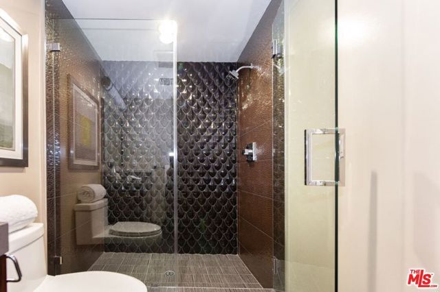 1217 HORN Avenue 101, West Hollywood, CA 90069