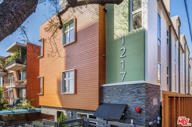 1217 HORN Avenue 101, West Hollywood, CA 90069