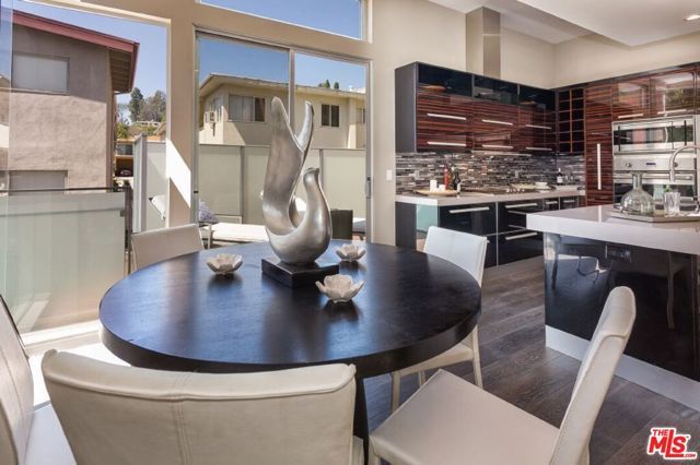 1217 HORN Avenue 101, West Hollywood, CA 90069