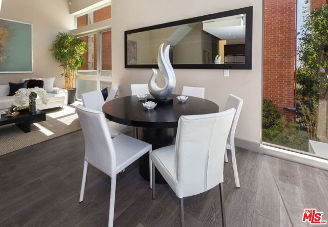 1217 HORN Avenue 101, West Hollywood, CA 90069