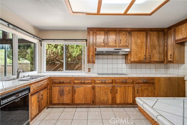 2653 End Court, Lancaster, CA 93536