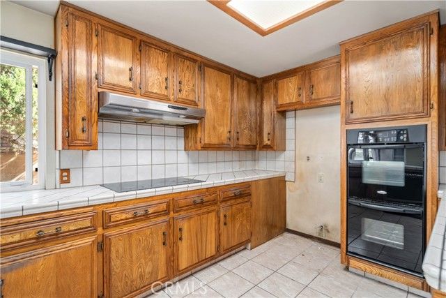 2653 End Court, Lancaster, CA 93536