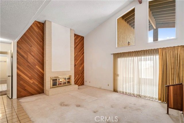 2653 End Court, Lancaster, CA 93536