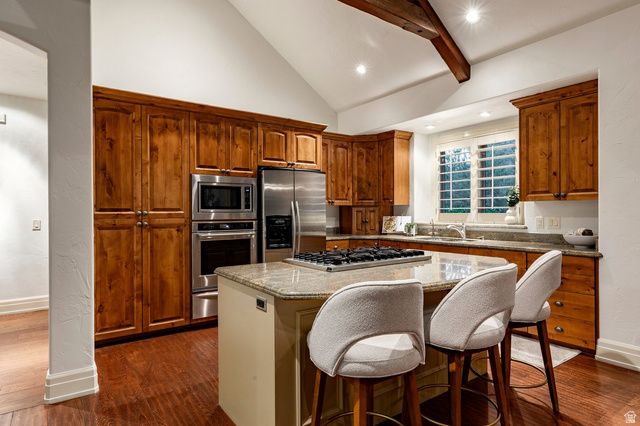 8371 S VIA RIVIERA WAY, Cottonwood Heights, UT 84093