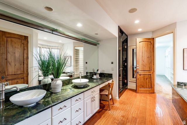 8371 S VIA RIVIERA WAY, Cottonwood Heights, UT 84093