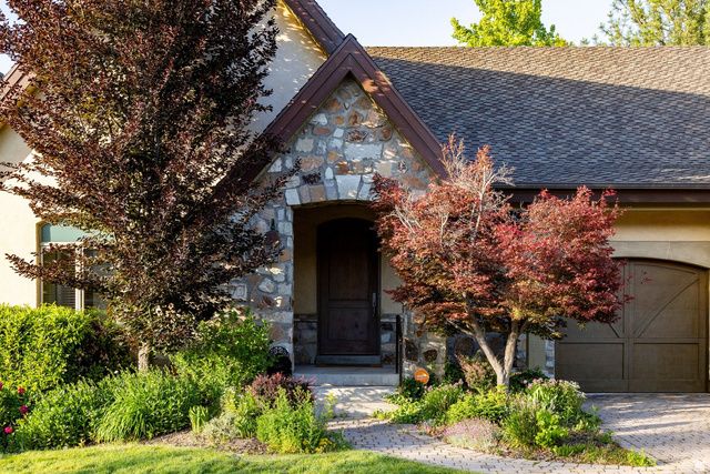 8371 S VIA RIVIERA WAY, Cottonwood Heights, UT 84093