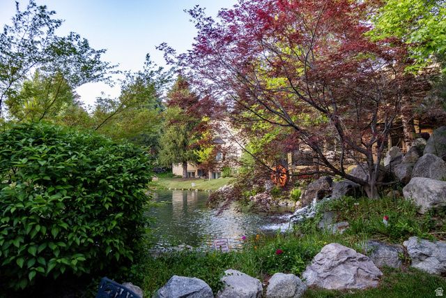 8371 S VIA RIVIERA WAY, Cottonwood Heights, UT 84093