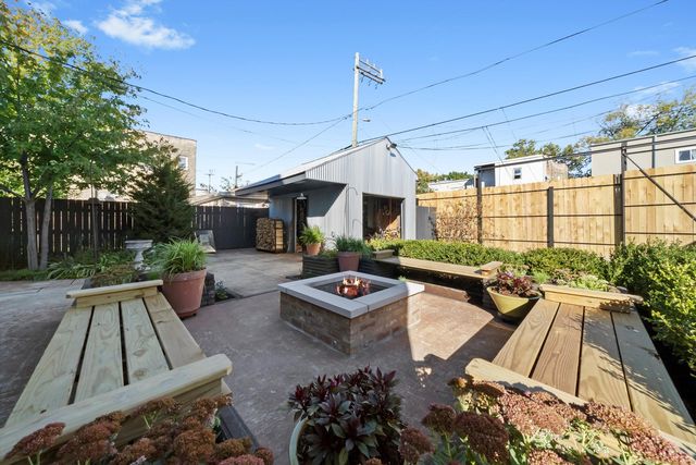 1529 N Harding Avenue, Chicago, IL 60651