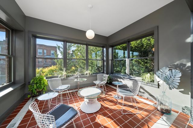 1529 N Harding Avenue, Chicago, IL 60651