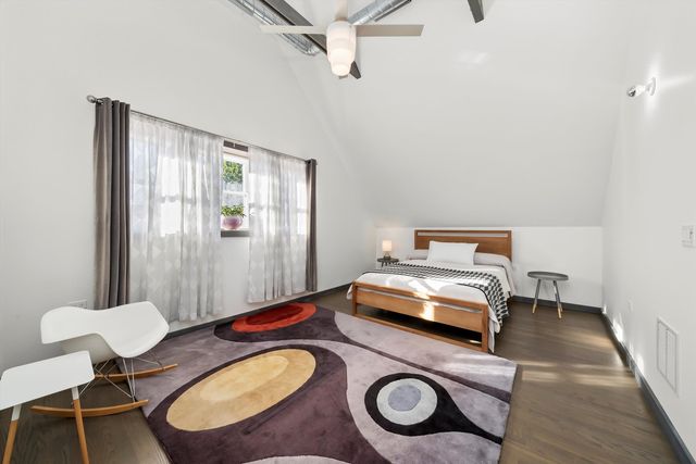 1529 N Harding Avenue, Chicago, IL 60651