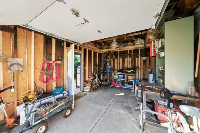 1529 N Harding Avenue, Chicago, IL 60651