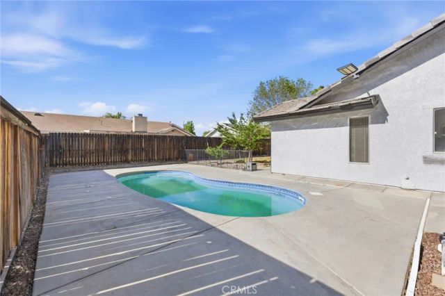 13433 Northstar Avenue, Victorville, CA 92392