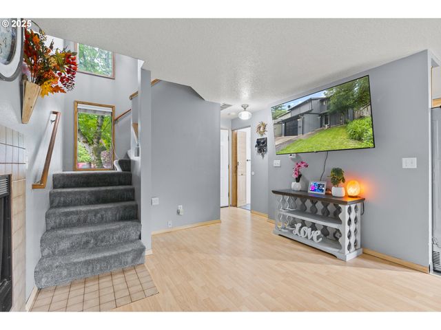 216 Se 34TH Cir, Troutdale, OR 97060