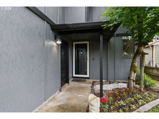 216 Se 34TH Cir, Troutdale, OR 97060