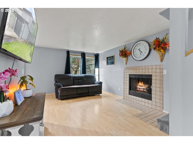 216 Se 34TH Cir, Troutdale, OR 97060