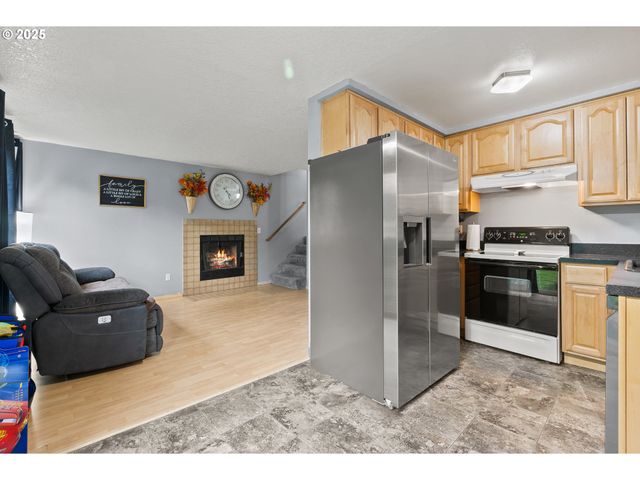 216 Se 34TH Cir, Troutdale, OR 97060