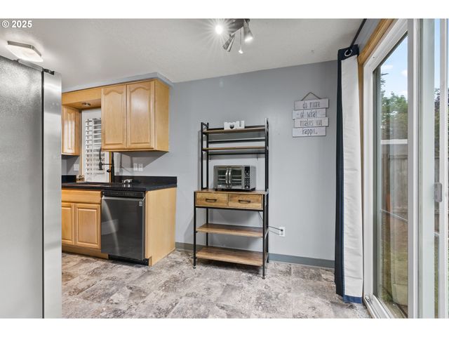 216 Se 34TH Cir, Troutdale, OR 97060