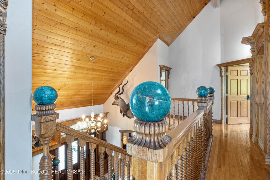 1255 LOST CREEK Road, Thayne, WY 83127 photo 15