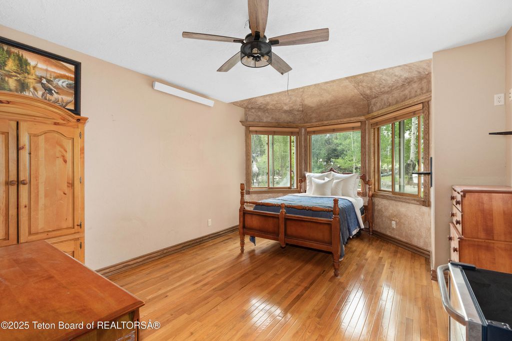 1255 LOST CREEK Road, Thayne, WY 83127 photo 28