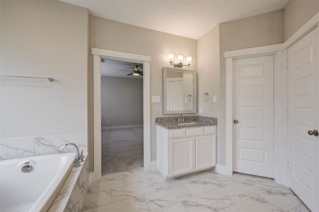 966 Ford Pines Lane, Houston, TX 77091