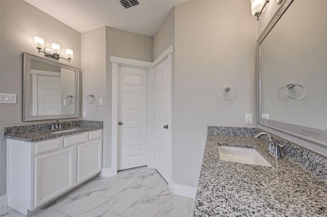 966 Ford Pines Lane, Houston, TX 77091