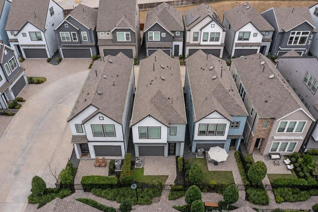 966 Ford Pines Lane, Houston, TX 77091