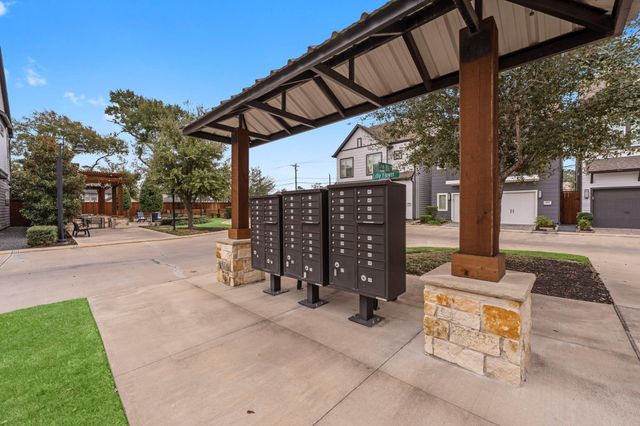 966 Ford Pines Lane, Houston, TX 77091