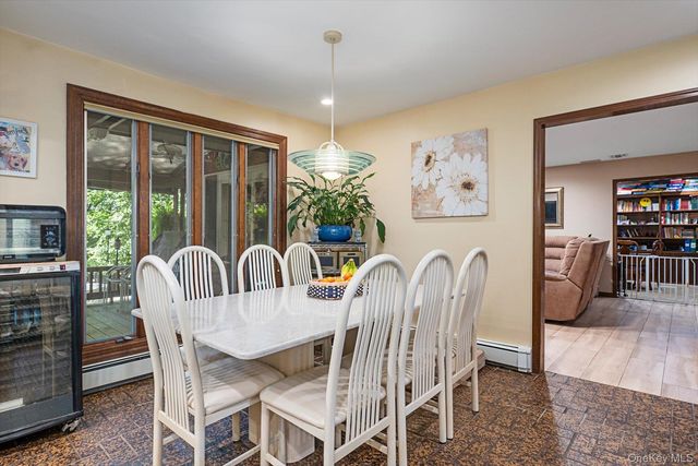 251 Baird Court, Woodbury, NY 11797