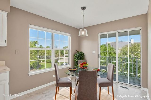 816 Kalamazoo Circle 29-6, Vernon Hills, IL 60061