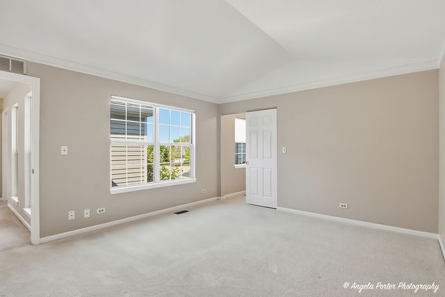 816 Kalamazoo Circle 29-6, Vernon Hills, IL 60061