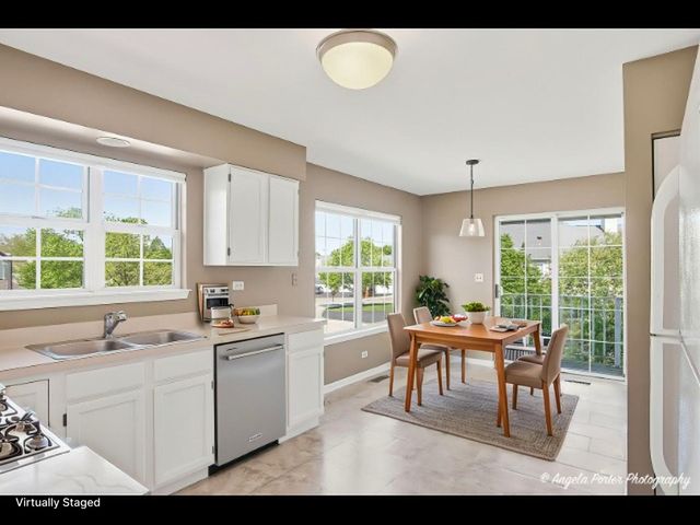 816 Kalamazoo Circle 29-6, Vernon Hills, IL 60061