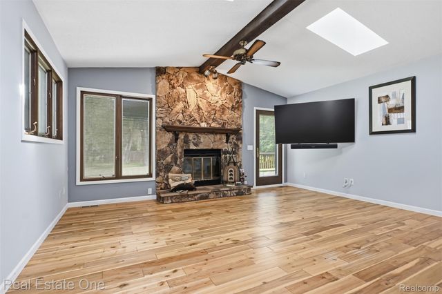 6920 Pontiac Trail, West Bloomfield Charter Township, MI 48323