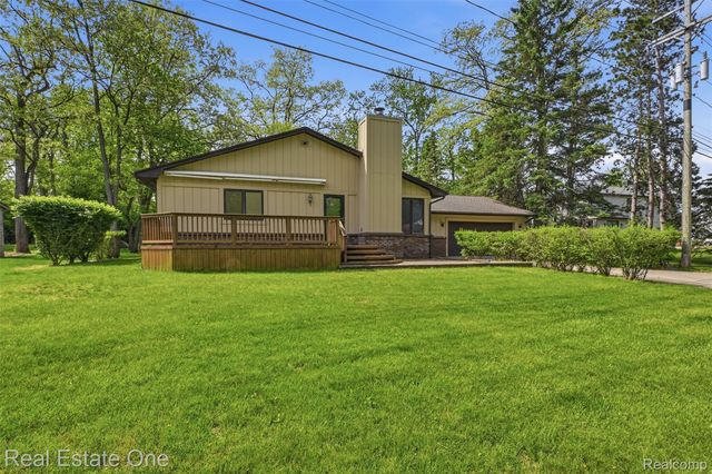 6920 Pontiac Trail, West Bloomfield Charter Township, MI 48323