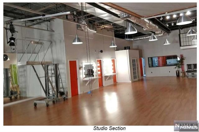 610 Broad Avenue 2nd floor, Ridgefield, NJ 07657