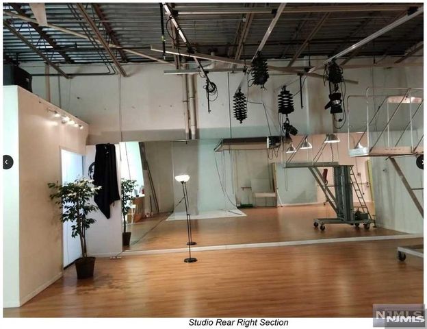 610 Broad Avenue 2nd floor, Ridgefield, NJ 07657