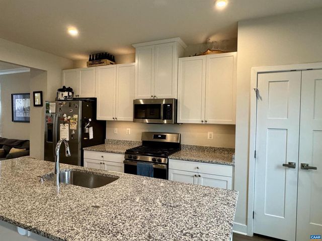 2034 LANDON LN, Charlottesville, VA 22911