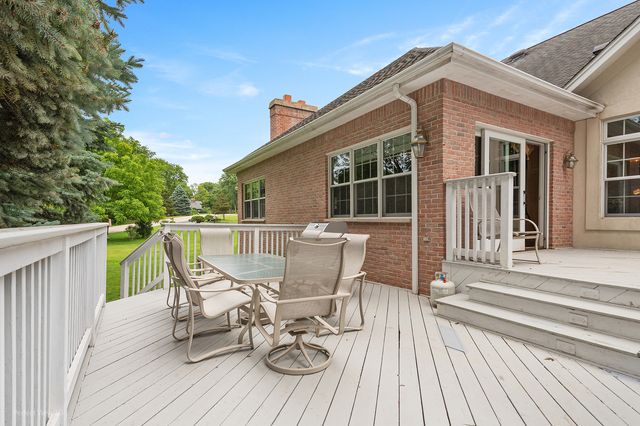 600 Haven Drive, Barrington, IL 60010
