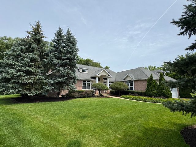 600 Haven Drive, Barrington, IL 60010